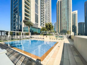 Cozy Apartment with City Views Next to Burj Khalifa 166FO1-2